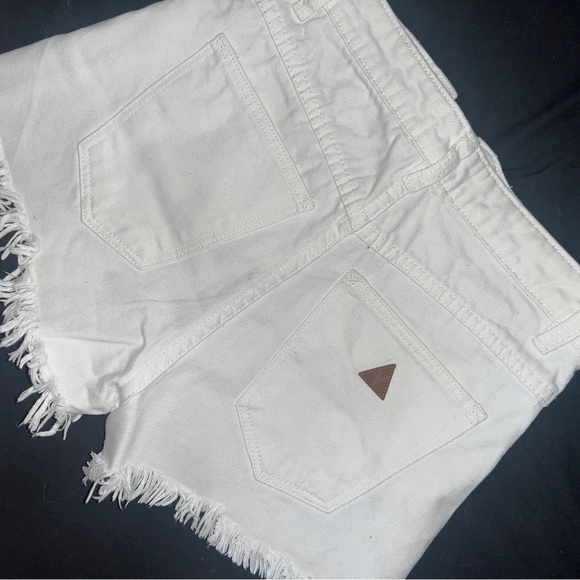 Abrand - white high relaxed short - size 6 / 24 - Picture 3 of 6